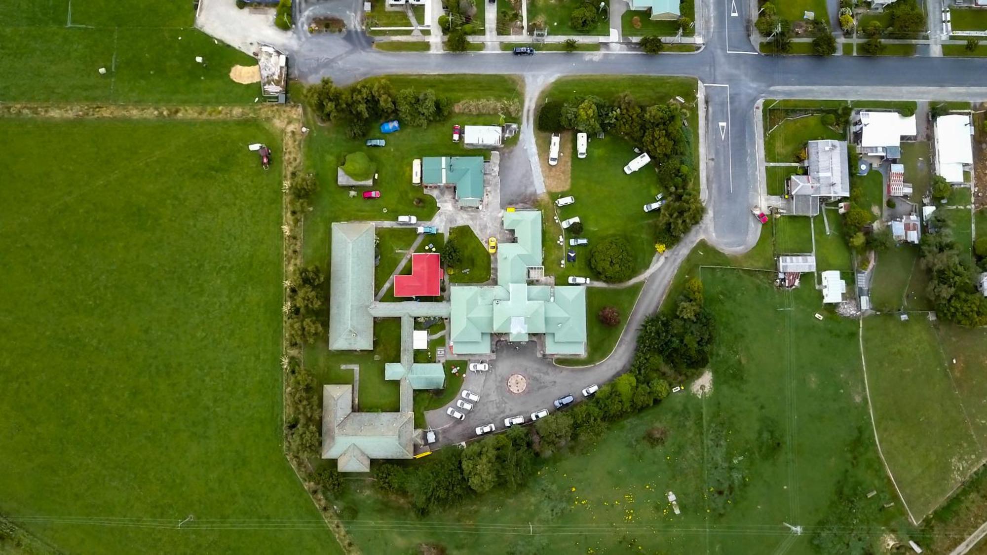 Thomas'S Catlins Lodge And Camp Ground Owaka Eksteriør bilde